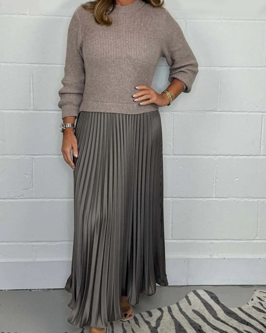 Vestido Comprido com Fundo Plissado®